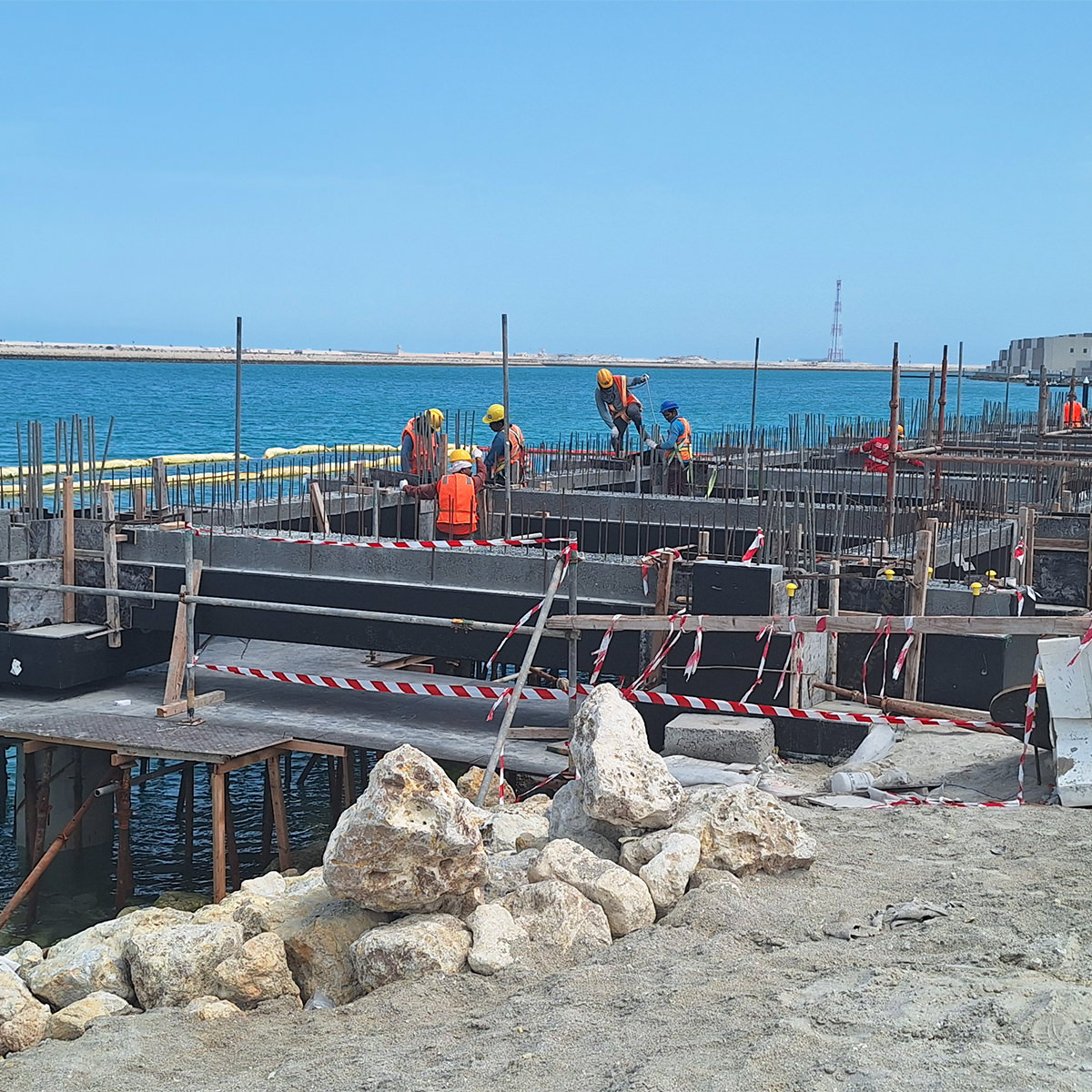 Al Naseem Cantilevered Sundeck 5